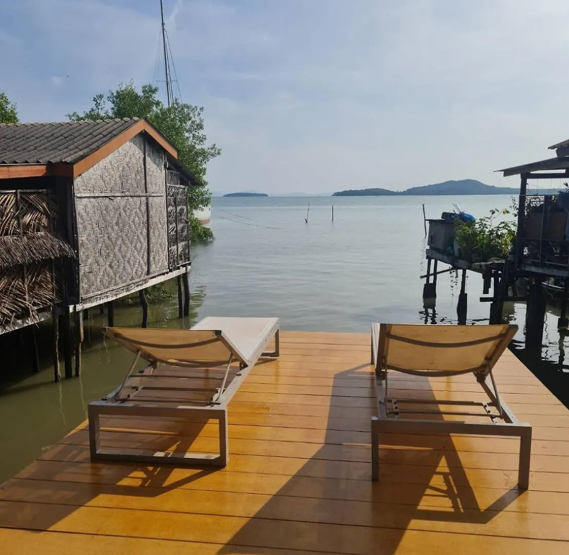 Star House Villa Ko Lanta 0*,  Thaiföld